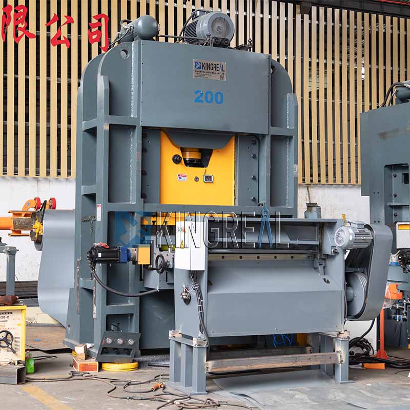À quoi sert la machine de perforation en tôle?