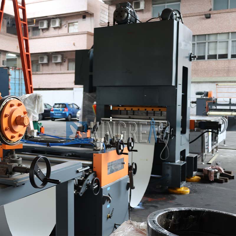 Quel genre de trous peut-il perforation de la machine de perforation de la tôle?